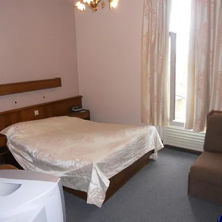 Hotel Putte 2*